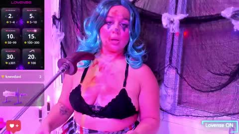 Snapshot of sharlotthe_bigass chatting on 10-10-25, 03:38 sharlotthe_bigass online show from 10-10-25, 03:38
