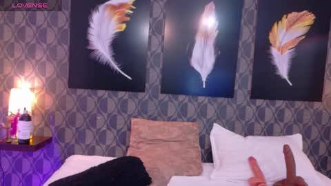 Snapshot of sharomross chatting on 02-12-25, 06:40 Sharom online show from 02-12-25, 06:40