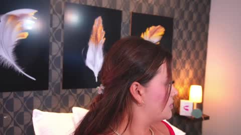 Sharom  online show from 04-18-26, 07:07