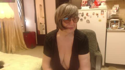 Helena online show from 04-24-26, 04:59