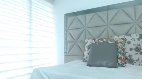 sharon_rosse__ online show from 03-10-25, 12:04