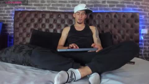 Snapshot of sharon_tyga20 chatting on 11-24-25, 02:55 Sharon Tyga online show from 11-24-25, 02:55