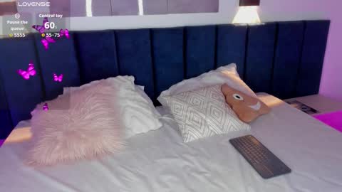 Snapshot of sharonlovee_ chatting on 11-29-25, 11:41 SharonLovee online show from 11-29-25, 11:41