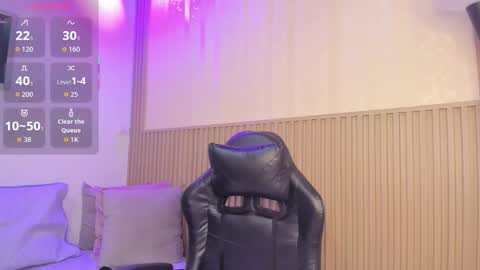 Snapshot of sharonscothh chatting on 01-12-26, 07:19 sharonscothh online show from 01-12-26, 07:19