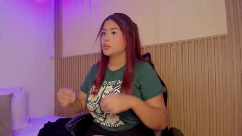 Snapshot of sharonscothh chatting on 03-12-26, 07:31 sharonscothh online show from 03-12-26, 07:31