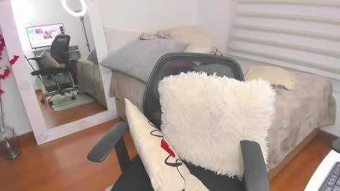 Sharon online show from 03-04-25, 06:29