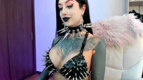 Antonia online show from 01-18-25, 02:44