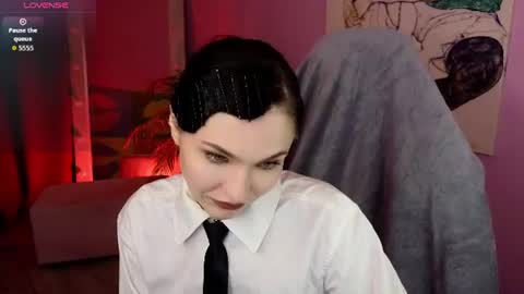 Snapshot of sharpsilence chatting on 07-11-26, 12:19 Mistress Silence online show from 07-11-26, 12:19