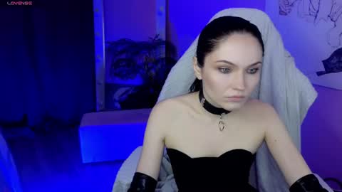 Snapshot of sharpsilence chatting on 07-26-26, 06:10 Mistress Silence online show from 07-26-26, 06:10
