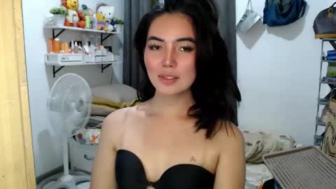 Snapshot of shasha_carreon chatting on 01-10-26, 02:52 shasha online show from 01-10-26, 02:52
