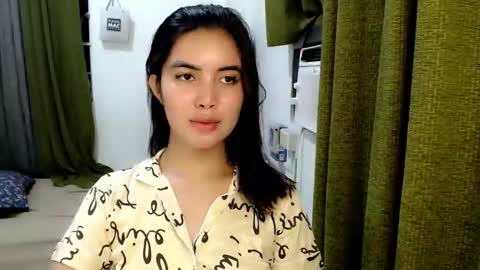 Snapshot of shasha_carreon chatting on 02-14-26, 12:13 shasha online show from 02-14-26, 12:13