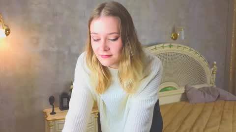 Snapshot of shaunaheiple chatting on 11-25-25, 04:12 Alexandra online show from 11-25-25, 04:12