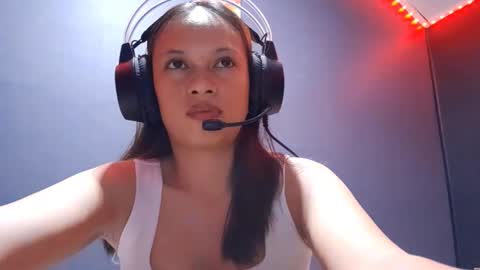 Snapshot of shauntefenceroy chatting on 10-27-25, 07:12 Molly online show from 10-27-25, 07:12