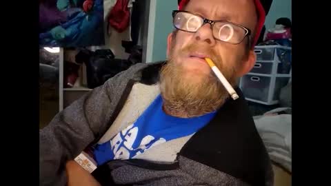 Snapshot of shawn710420 chatting on 12-12-24, 04:26 shawn710420 online show from 12-12-24, 04:26