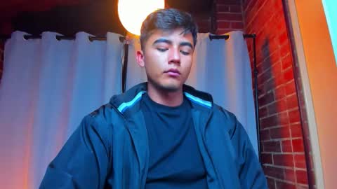 Snapshot of shawn__sanderson chatting on 01-06-26, 11:03 Shawn online show from 01-06-26, 11:03