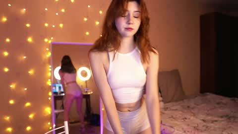 Sonya online show from 02-05-25, 04:03