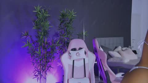 shayblonde online show from 12-14-24, 08:40