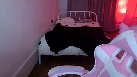 Shay online show from 12-16-25, 05:12