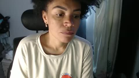 Snapshot of shayna_cute chatting on 12-08-24, 03:45 Shayna online show from 12-08-24, 03:45