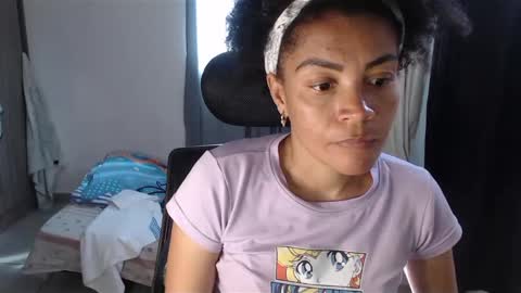Snapshot of shayna_cute chatting on 12-09-24, 06:35 Shayna online show from 12-09-24, 06:35