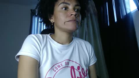Snapshot of shayna_cute chatting on 12-20-24, 02:05 Shayna online show from 12-20-24, 02:05