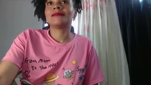 Snapshot of shayna_cute chatting on 12-22-24, 05:21 Shayna online show from 12-22-24, 05:21
