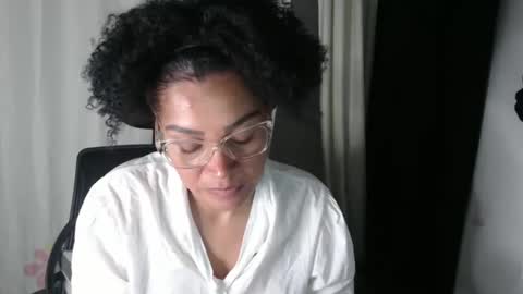 Snapshot of shayna_cute chatting on 01-11-25, 12:22 Shayna online show from 01-11-25, 12:22