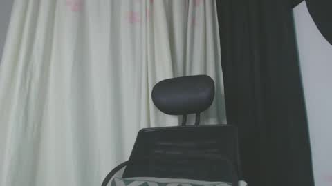 Snapshot of shayna_cute chatting on 01-20-25, 12:36 Shayna online show from 01-20-25, 12:36
