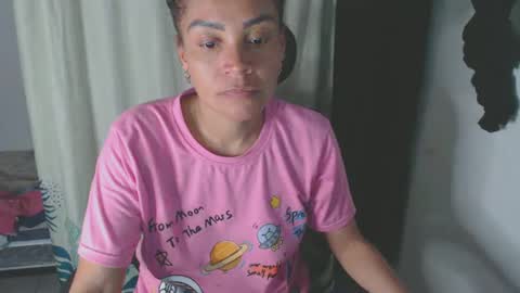 Snapshot of shayna_cute chatting on 01-20-25, 03:37 Shayna online show from 01-20-25, 03:37