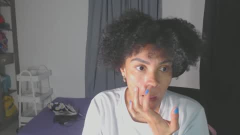 Snapshot of shayna_cute chatting on 01-25-25, 03:51 Shayna online show from 01-25-25, 03:51