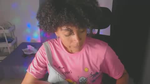 Snapshot of shayna_cute chatting on 01-28-25, 03:47 Shayna online show from 01-28-25, 03:47