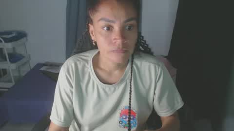 Snapshot of shayna_cute chatting on 02-01-25, 03:52 Shayna online show from 02-01-25, 03:52