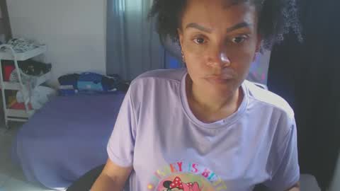 Snapshot of shayna_cute chatting on 02-20-25, 07:52 Shayna online show from 02-20-25, 07:52