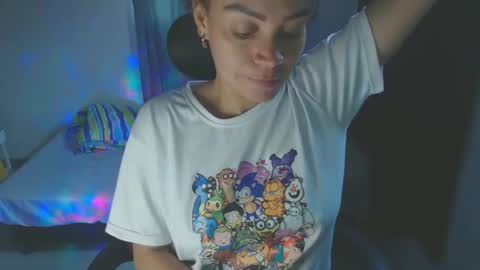 Snapshot of shayna_cute chatting on 02-23-25, 12:59 Shayna online show from 02-23-25, 12:59