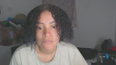 Snapshot of shayna_cute chatting on 09-22-25, 01:07 Shayna online show from 09-22-25, 01:07