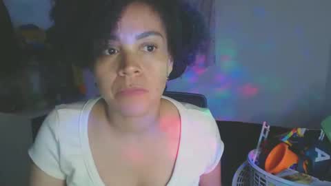 Snapshot of shayna_cute chatting on 09-30-25, 02:16 Shayna online show from 09-30-25, 02:16