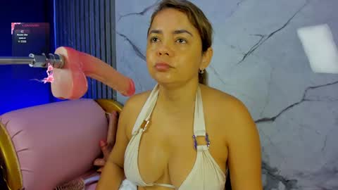 Snapshot of shayra_boobs2 chatting on 05-07-26, 10:31 shayra_boobs2 online show from 05-07-26, 10:31
