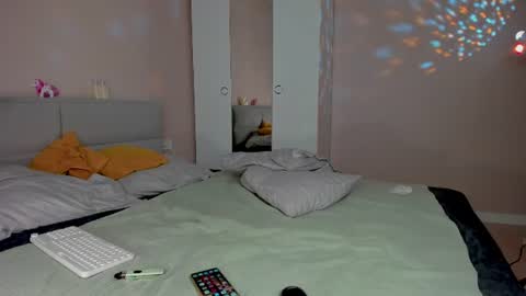 she_wolf1 online show from 07-24-26, 04:54