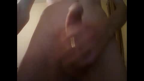 Snapshot of shedevr02 chatting on 01-29-25, 02:42 Roger online show from 01-29-25, 02:42