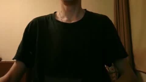 Snapshot of shedevr02 chatting on 10-12-25, 01:54 Roger online show from 10-12-25, 01:54