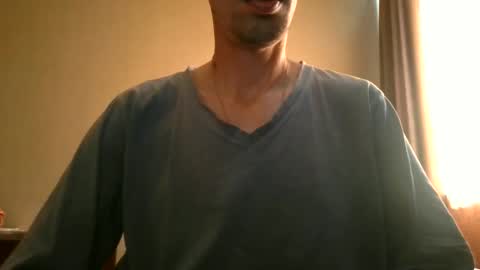 Snapshot of shedevr02 chatting on 05-13-26, 09:06 Roger online show from 05-13-26, 09:06