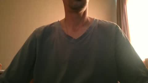 Snapshot of shedevr02 chatting on 05-15-26, 11:39 Roger online show from 05-15-26, 11:39