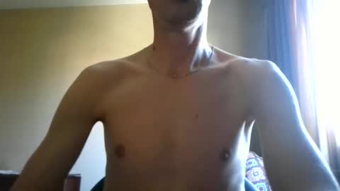 Snapshot of shedevr02 chatting on 05-24-26, 05:01 Roger online show from 05-24-26, 05:01