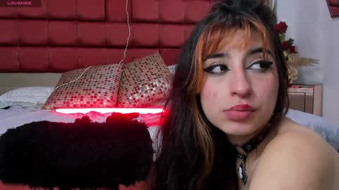 Snapshot of shegoblake chatting on 12-28-24, 09:30 Shego online show from 12-28-24, 09:30