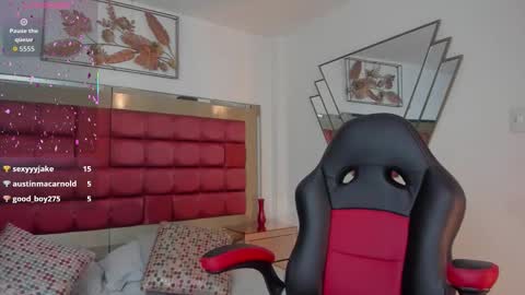 Snapshot of shegoblake chatting on 10-14-25, 12:11 Shego online show from 10-14-25, 12:11