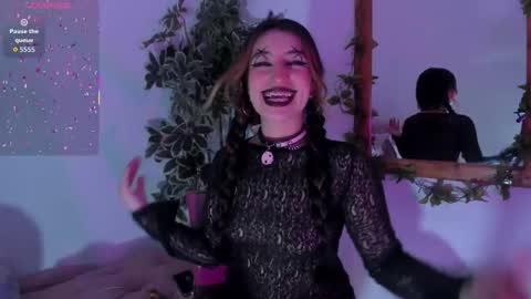 Snapshot of shegoblake chatting on 10-15-25, 12:33 Shego online show from 10-15-25, 12:33
