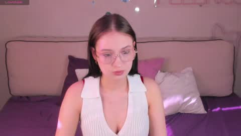 Snapshot of shei1a_shy chatting on 04-02-26, 08:56 Amely online show from 04-02-26, 08:56
