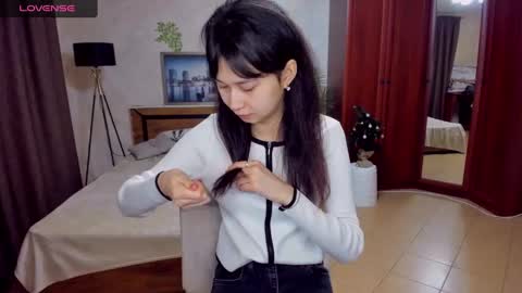 Snapshot of sheilafreman chatting on 01-05-25, 04:47 Sheila online show from 01-05-25, 04:47