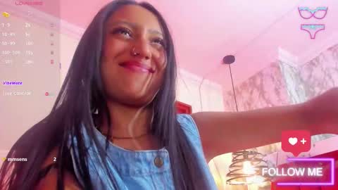 Snapshot of sheilly_brown chatting on 12-17-25, 06:36 sheilly_brown online show from 12-17-25, 06:36