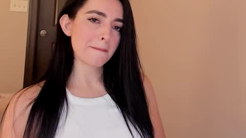 sheisallthat online show from 11-21-25, 10:19